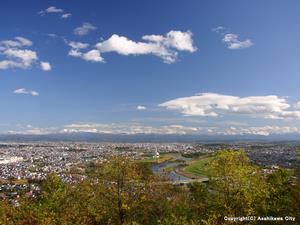 嵐山展望台から見る旭川市