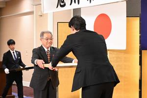 高木氏