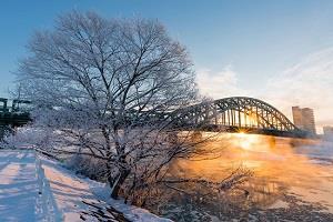 冬の旭橋の写真