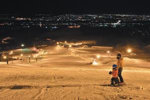 サンタプレゼントパークから見る夜景の写真