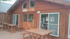 いこいの広場SHOP横休憩所