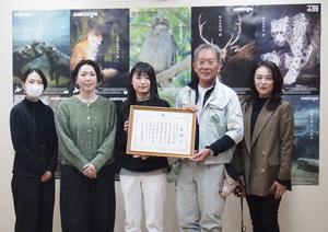 ヴァンドームヤマダ感謝状贈呈式の様子