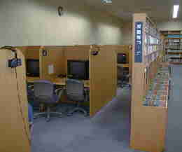 1階視聴覚コーナー