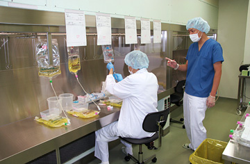 TPN無菌調製業務の写真