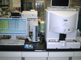 検査の機械UF-1000iの写真