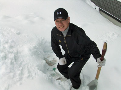 冬も堆肥を雪に埋め活動中