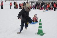 親子雪遊び