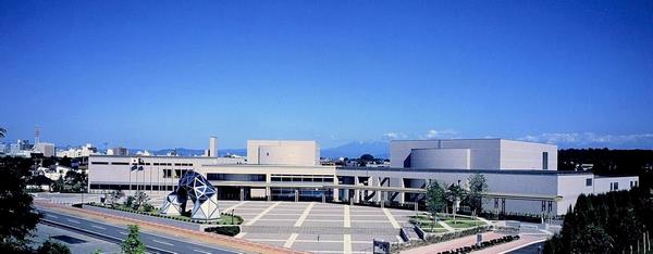 クリスタルホール全景