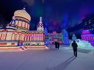 ハルビン氷雪大世界夢幻氷雪館視察(1)